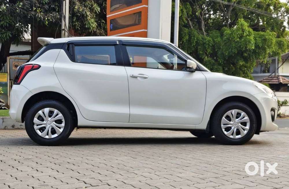 Maruti Suzuki Swift 2018 Amt Vxi, 2020, Petrol