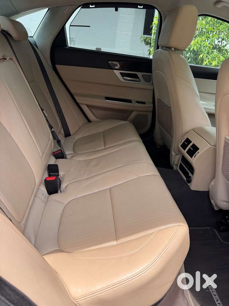Jaguar Xf, 2020, Petrol