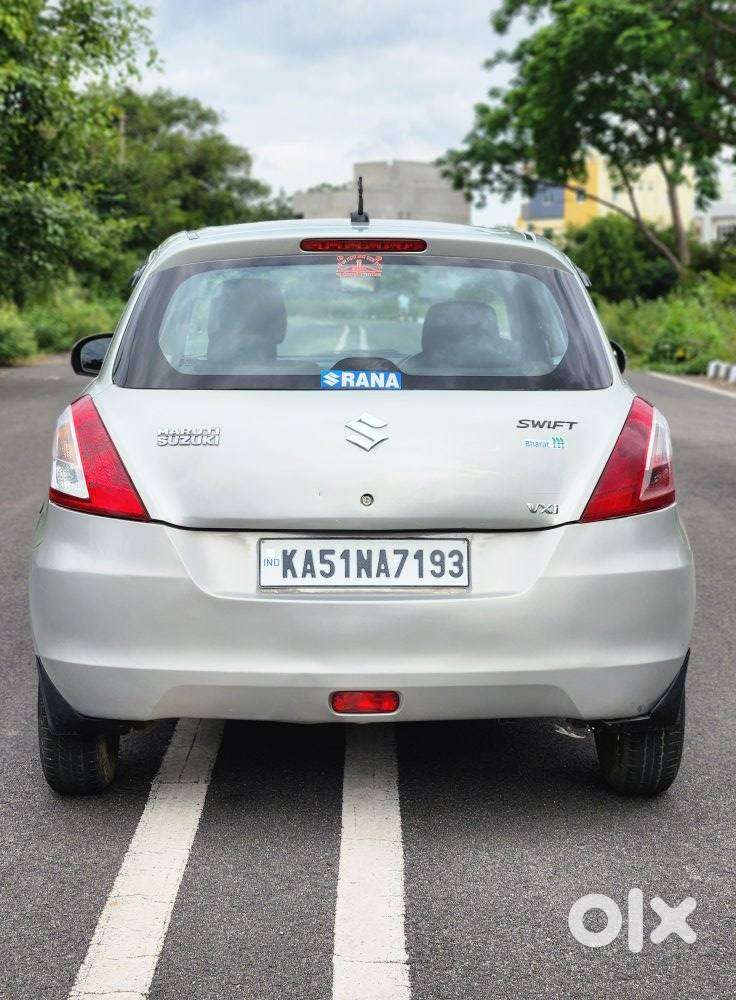 Maruti Suzuki Swift Vxi With Abs, 2016, Petrol