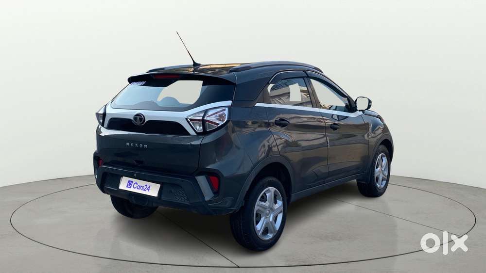 Tata Nexon 1.5 Revotorq Xma Amt (s), 2022, Petrol