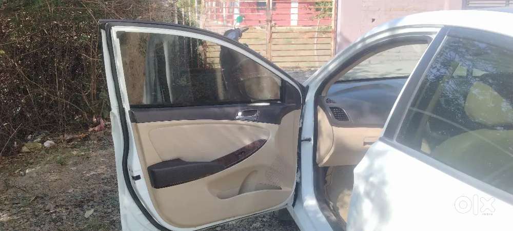 Hyundai Verna 2011 Diesel Well Maintained