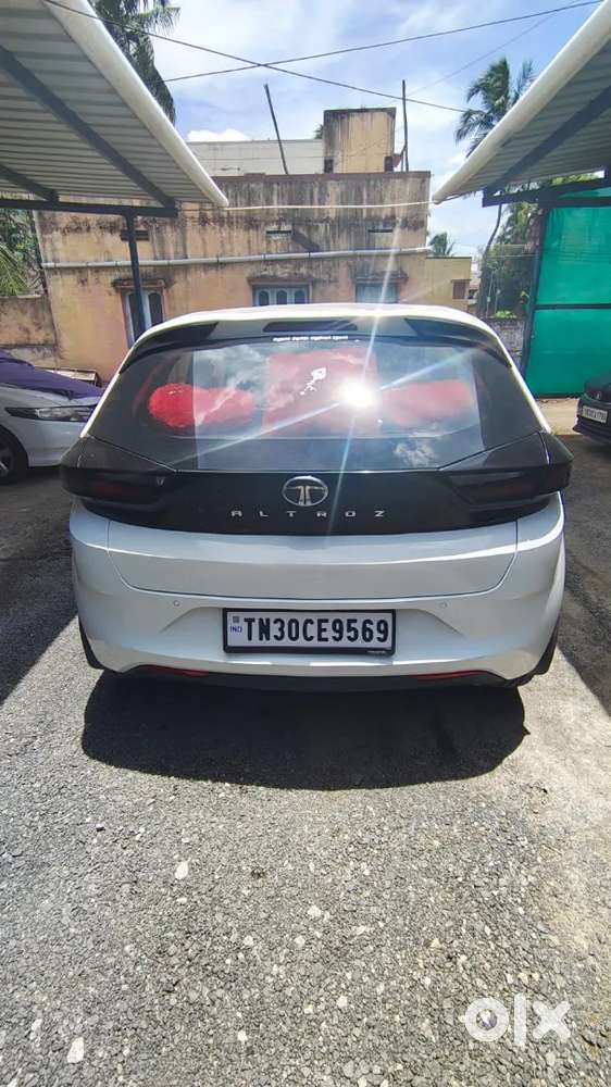 Tata Altroz 2024 Petrol Well Maintained