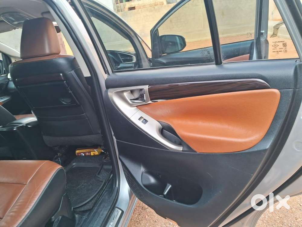 Toyota Innova Crysta 2.8z Automatic 2018 Diesel Automatic 1st Owner