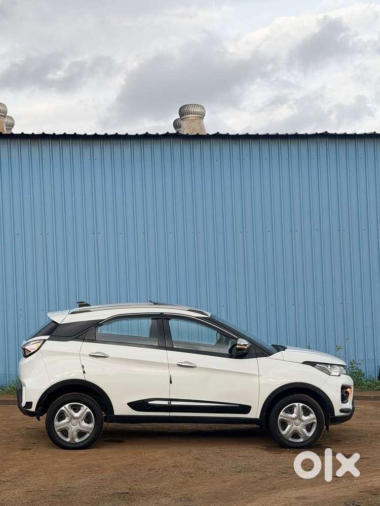 Tata Nexon 1.5 Revotorq Xma Plus (s) Amt, 2022, Diesel