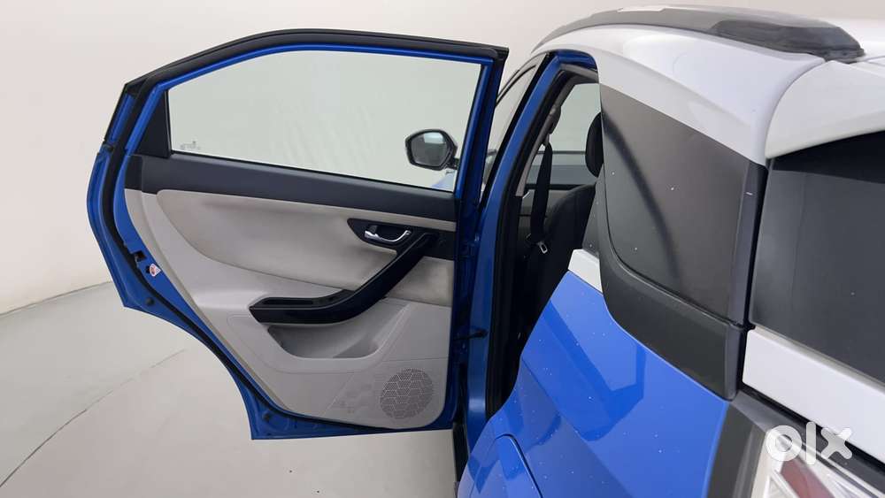 Tata Nexon 1.2 Revotron Xza Plus (o) Dual Tone, 2020, Petrol