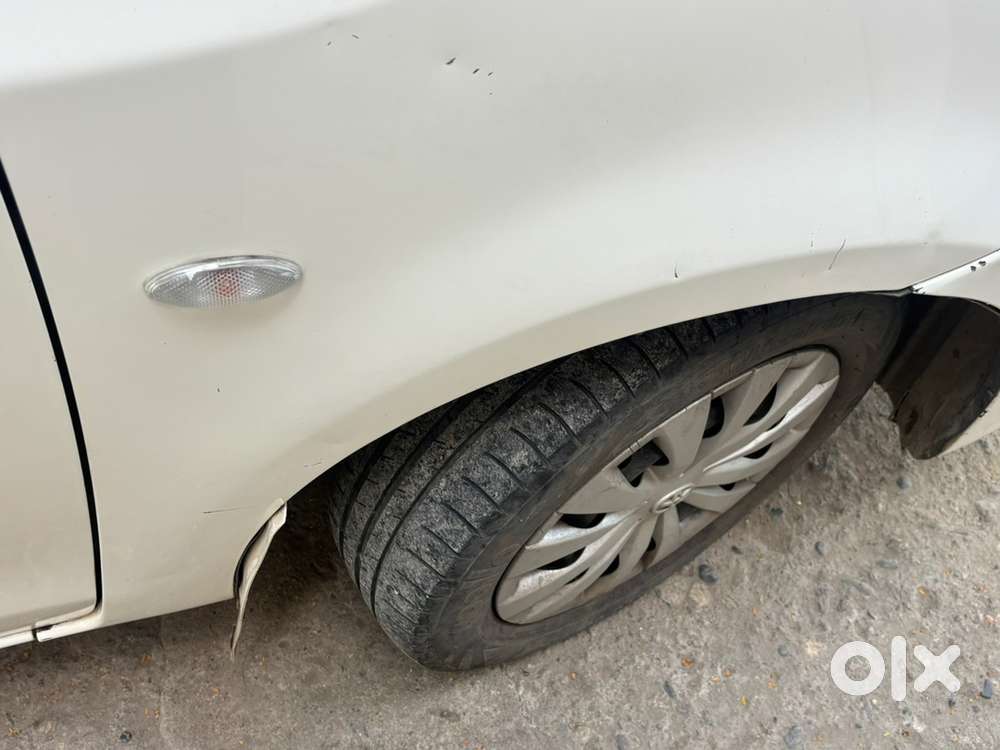 Toyota Etios Liva 2016
