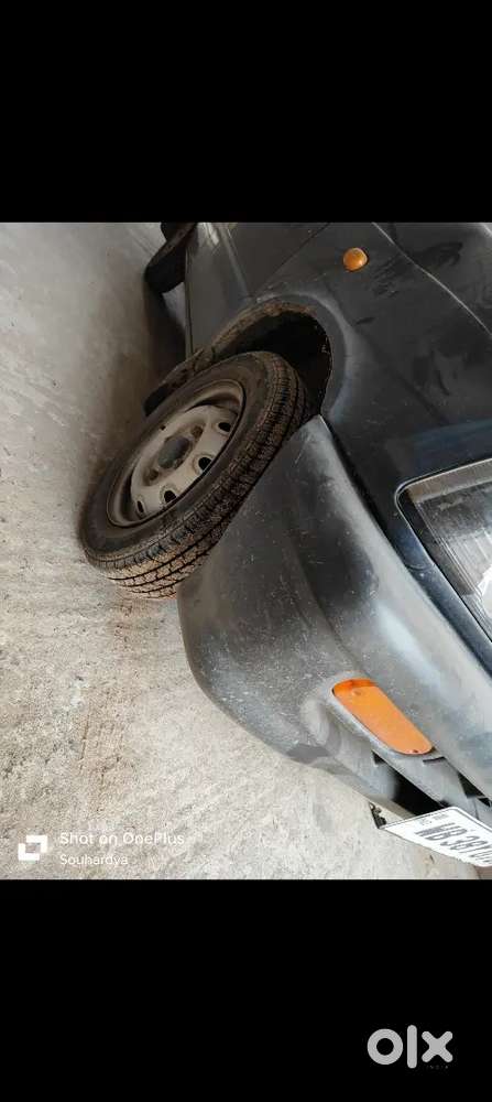 Maruti Suzuki 800 Ac, Driven By Medical Staff