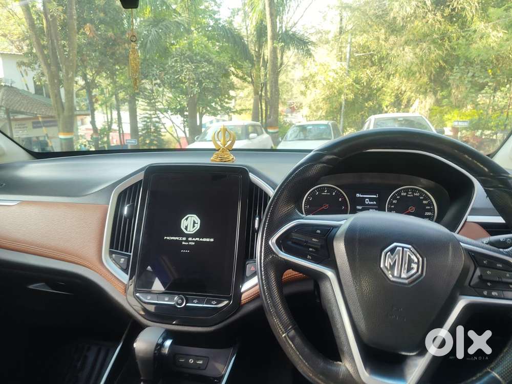 Mg Hector Plus 2020 Car 6 Seater
