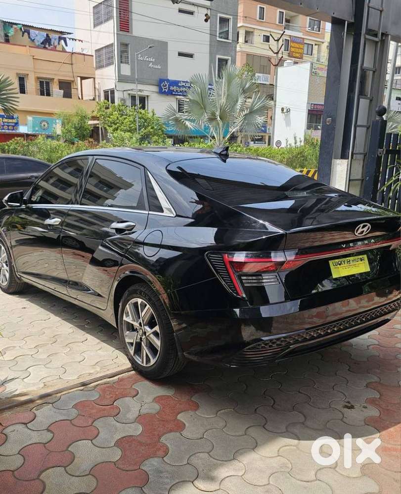 Hyundai Verna 1.6 Sx (o) Vtvt At, 2025, Petrol