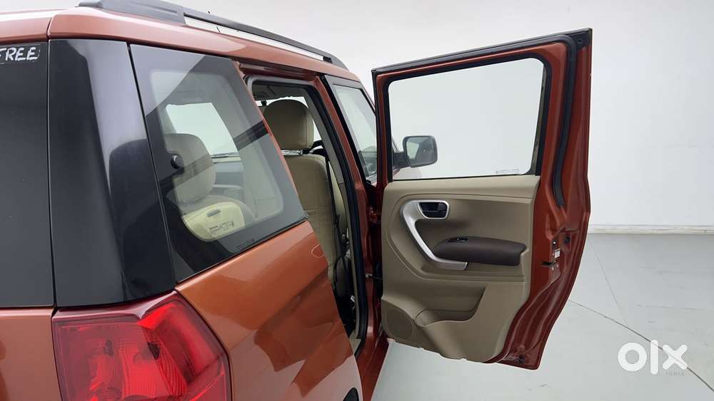 Mahindra Tuv 300 T8, 2017, Diesel