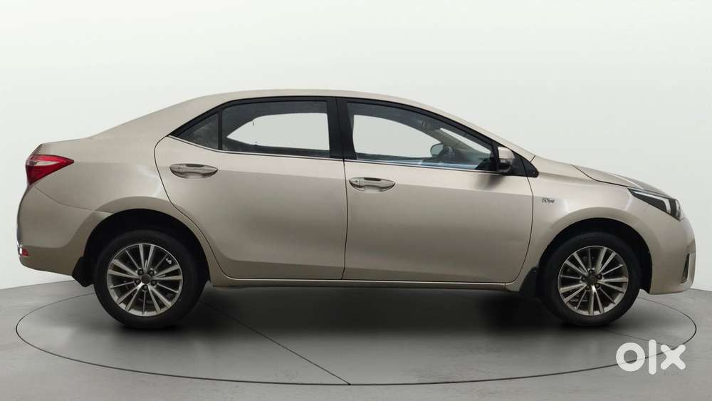 Toyota Corolla Altis 1.8 Gl, 2015, Petrol