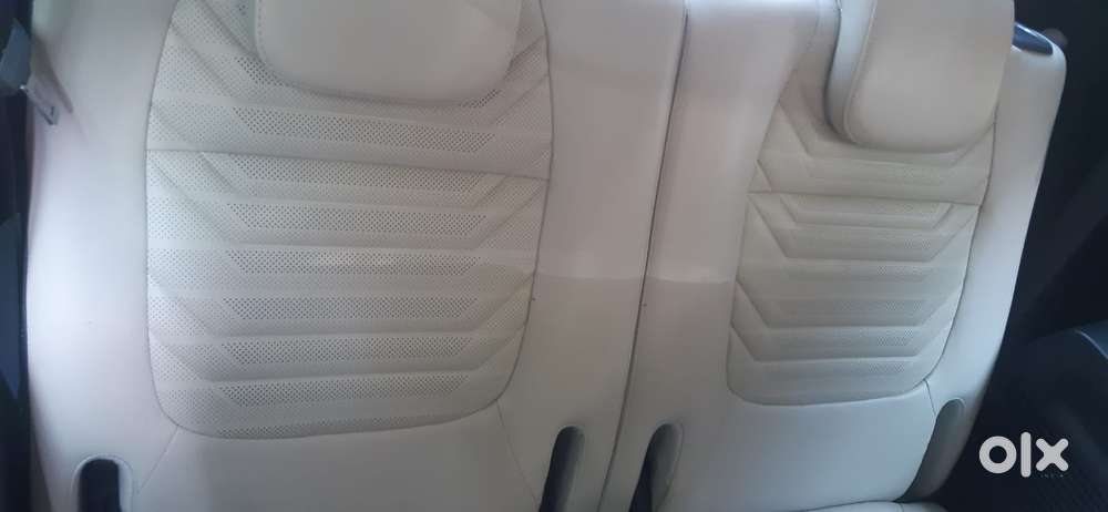 Kia Carens 1.5 Luxury Plus Turbo Dct, 2023, Petrol