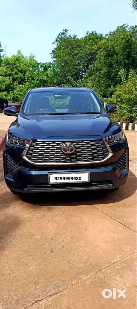 Toyota Innova Hycross 2023