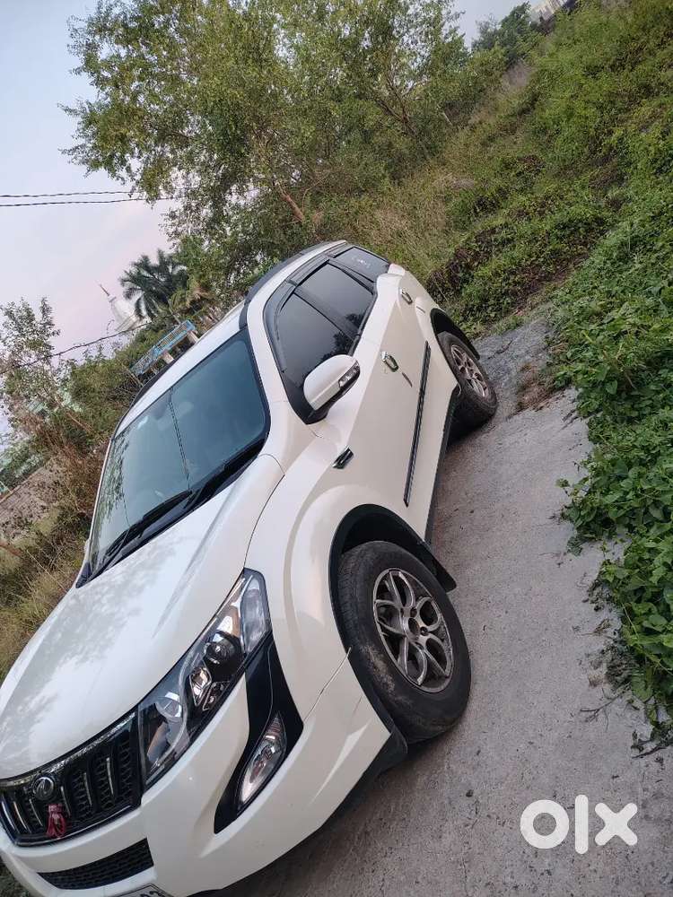 Mahindra Xuv500 2016 Diesel 135000 Km Driven