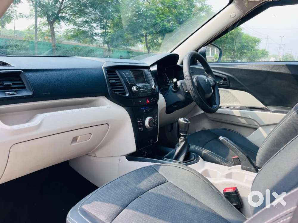 Mahindra Xuv300 W6, 2023, Petrol