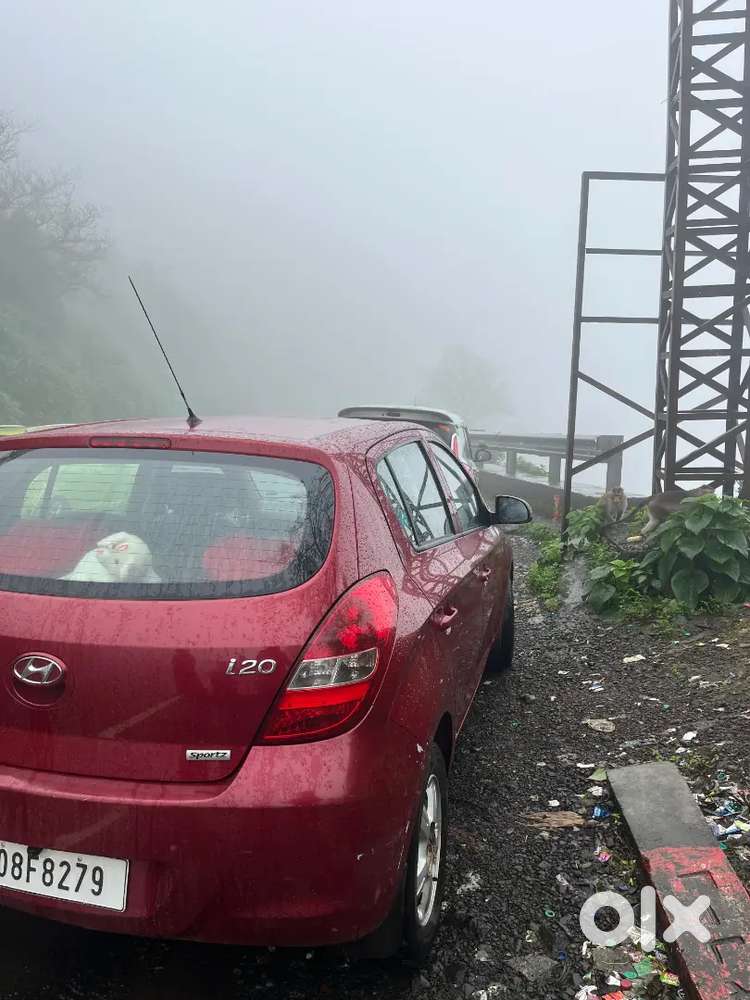Hyundai I20 Sportz Petrol 2011