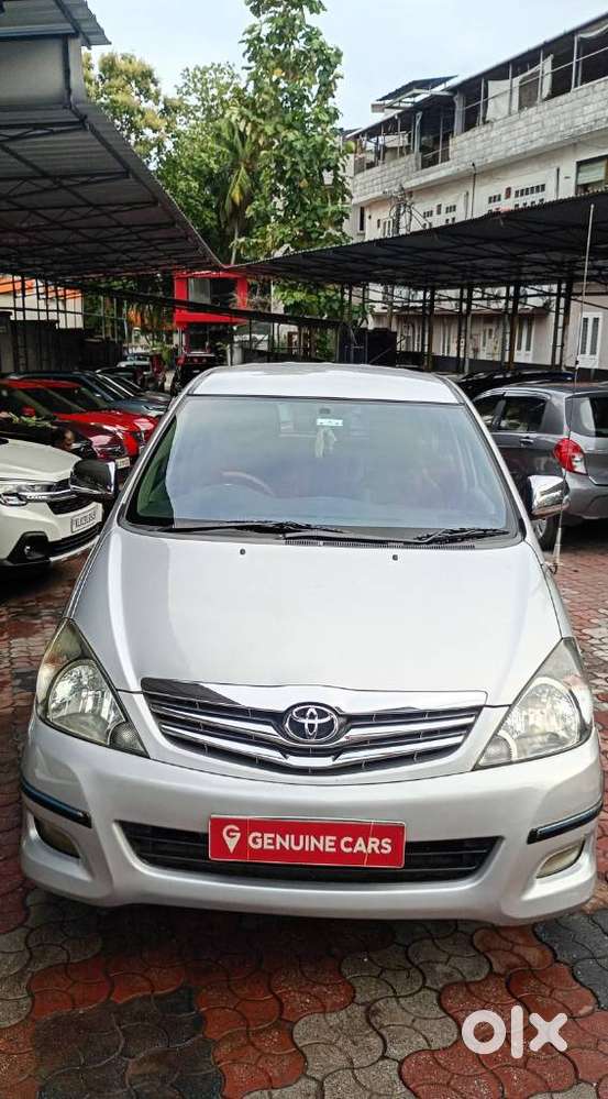 Toyota Innova 2.5 V 7 Str, 2011, Diesel