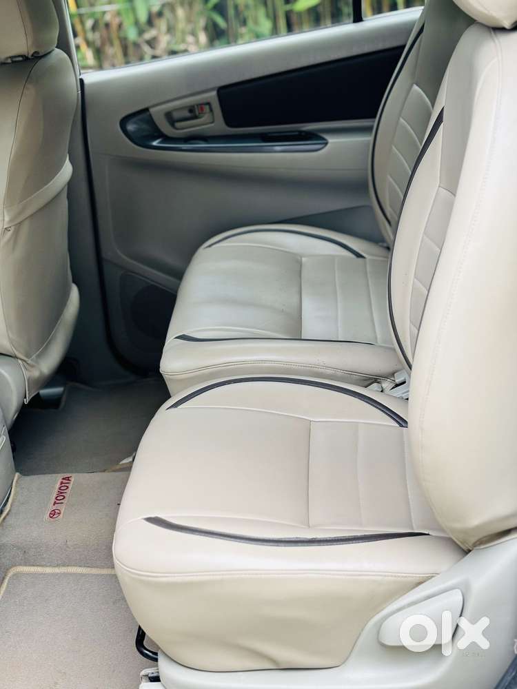 Toyota Innova 2.5 G (diesel) 7 Seater, 2014, Diesel