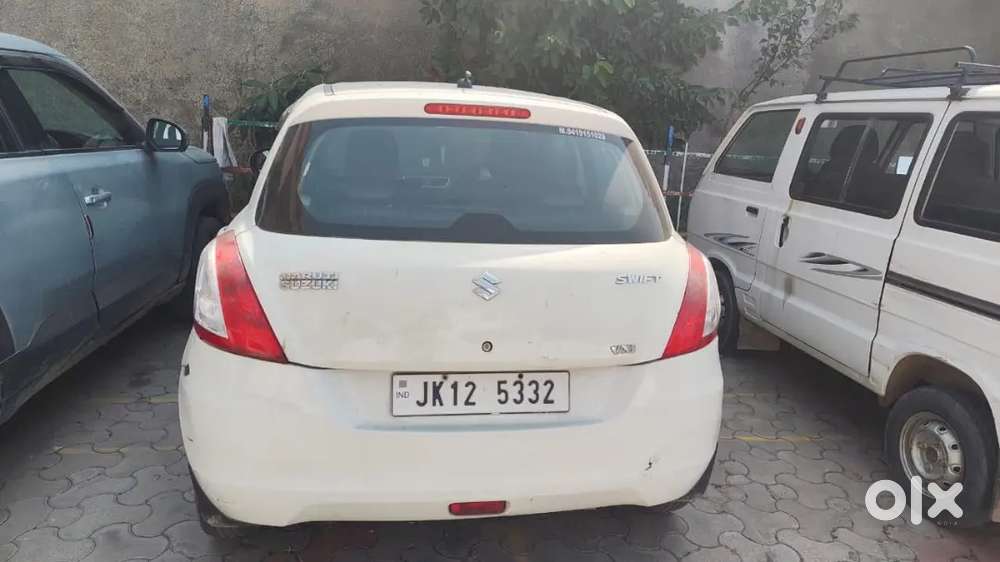 Maruti Suzuki Swift 2011 Petrol Manual 2nd Owner