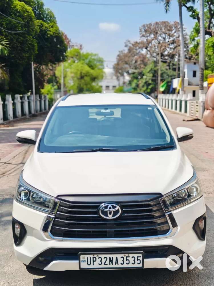 Toyota Innova Crysta [2020-ongoing] 2.4 Vx 8 Str, 2022, Diesel