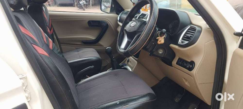 Mahindra Bolero Neo 1.5 N8, 2022, Diesel