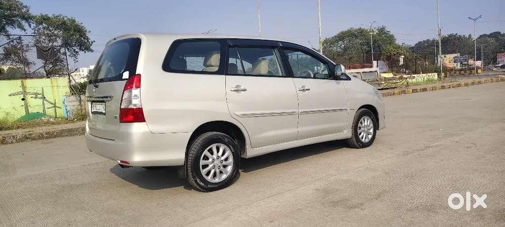 Toyota Innova 2013