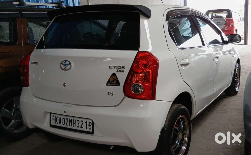 Toyota Etios Liva 2011-2012 G, 2013, Petrol