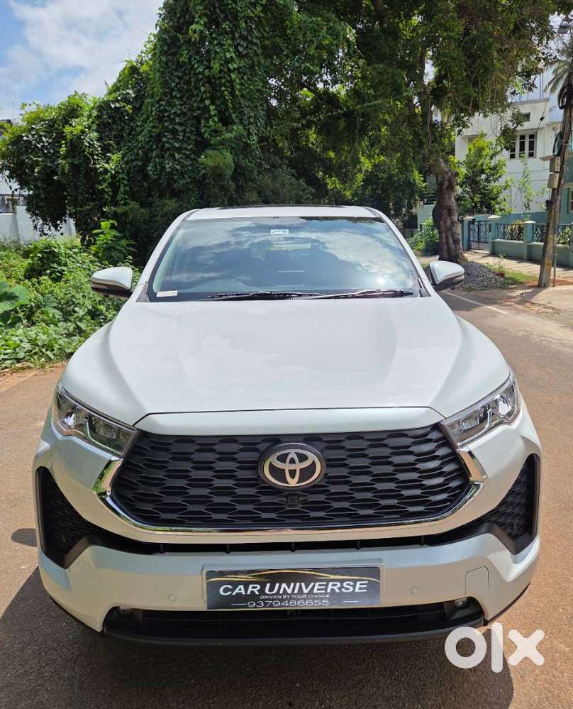 Toyota Innova Hycross 2.0 Vx (o) Hybrid 8 Str, 2025, Petrol