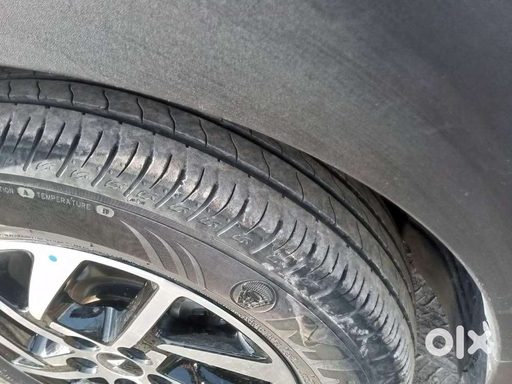 Mahindra Xuv 3xo 2025 Petrol Well Maintained