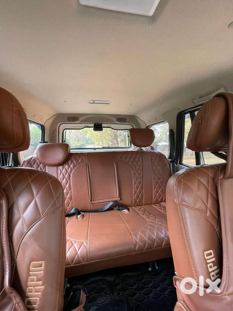 Mahindra Scorpio Classic S11