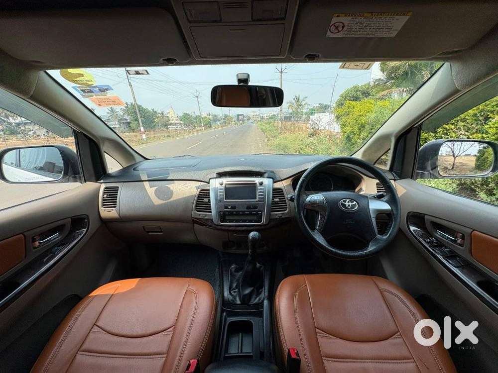 Toyota Innova 2.5 V 8 Str, 2015, Diesel