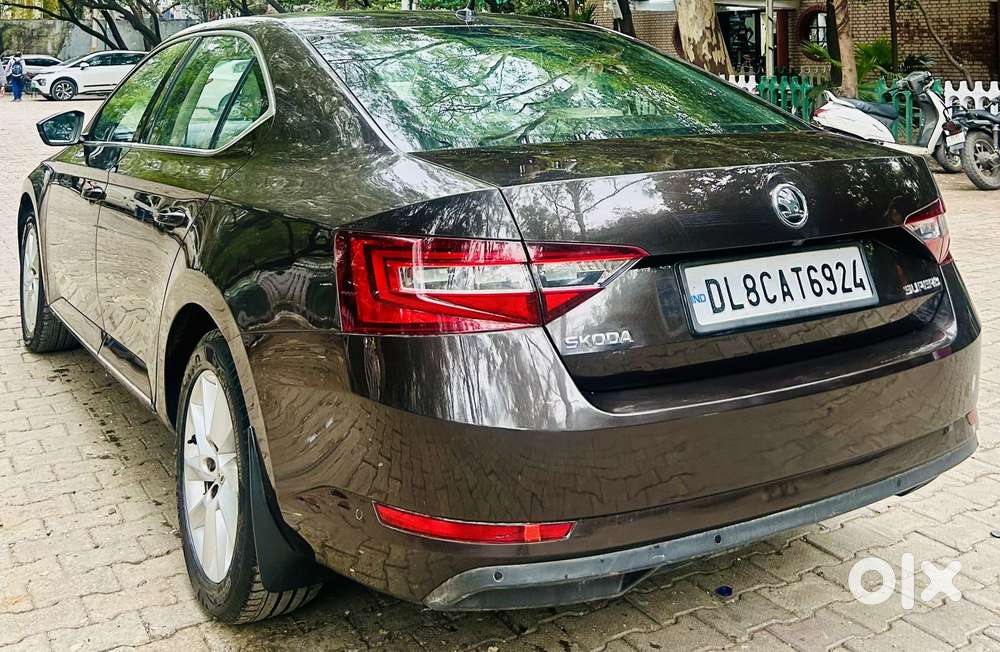 Skoda Superb 2.0 Tsi At L&k, 2018, Petrol
