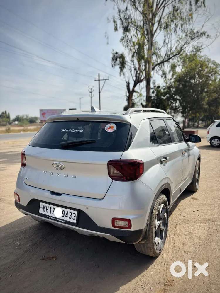 Hyundai Venue 2020 Diesel Well Maintained