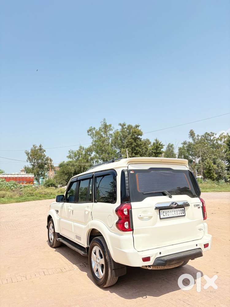 Mahindra Scorpio S11 Mt 7s, 2022, Diesel