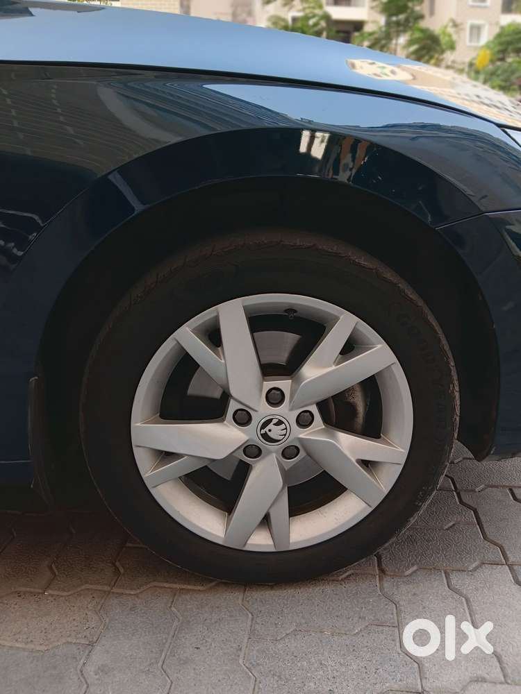 Skoda Octavia 2.0 Style Tsi At, 2022, Petrol