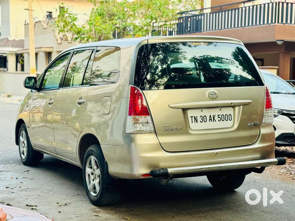 Toyota Innova 2.5 G (diesel) 8 Seater, 2010, Diesel