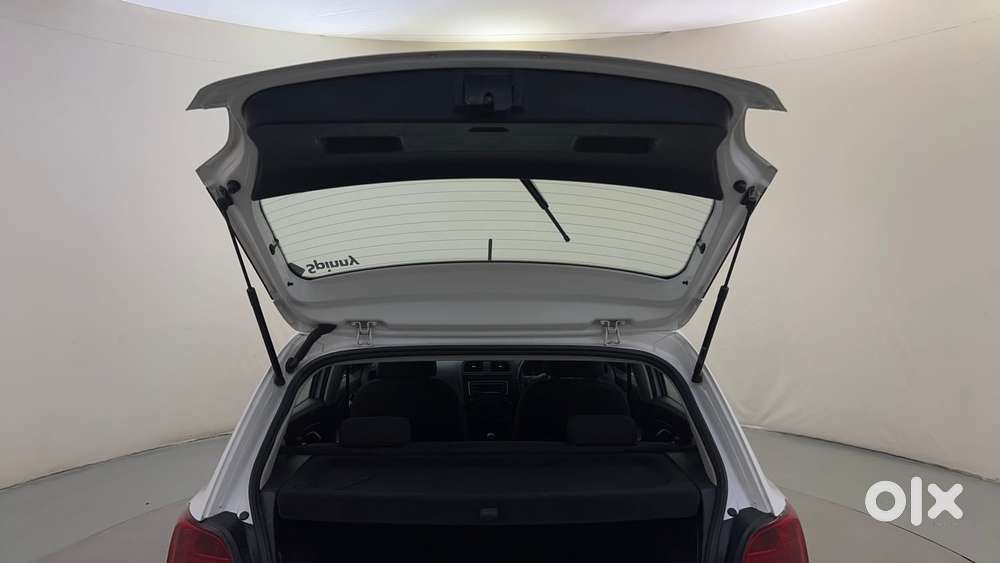 Volkswagen Polo Petrol Comfortline 1.2l, 2015, Petrol