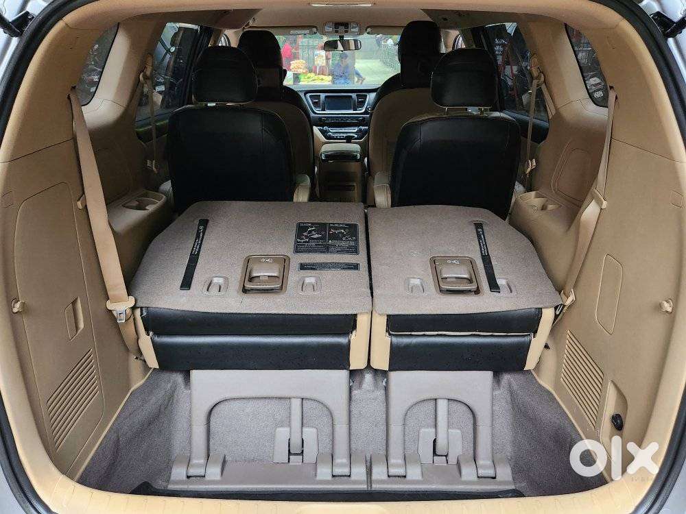 Kia Carnival Premium, 2020, Diesel