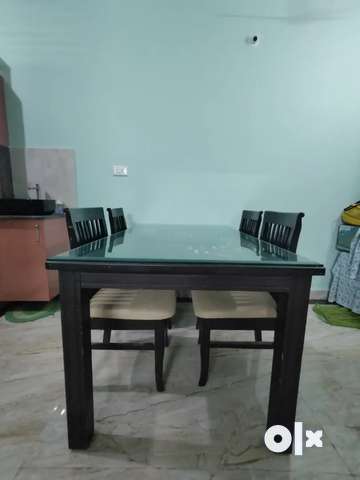 Dining table discount 6 seater olx