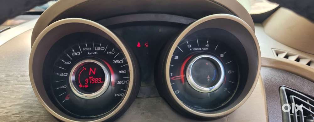 Mahindra Xuv500 At W6 2wd, 2015, Diesel