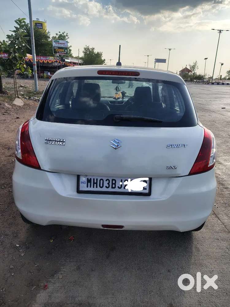 Maruti Suzuki Swift 2013 Petrol Well Maintained Top Model