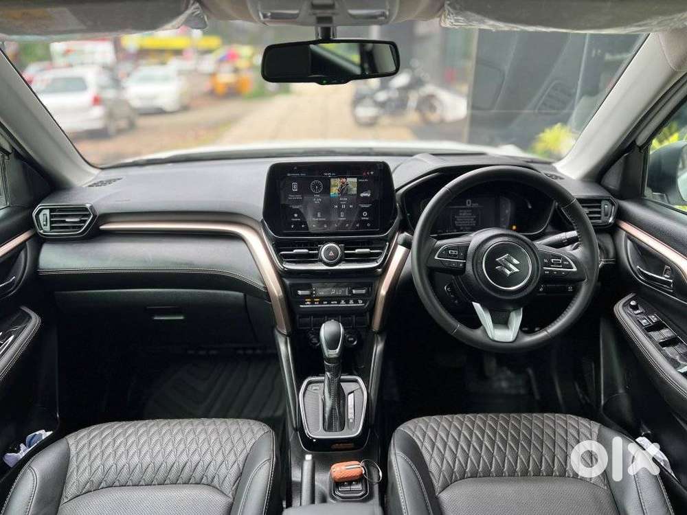 Maruti Suzuki Grand Vitara 1.5 Alpha Plus Intelligent Hybrid Ecvt, 2..
