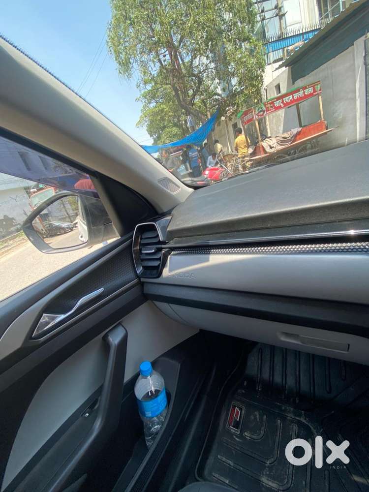 Skoda Kushaq 1.0 Tsi Ambition, 2025, Petrol