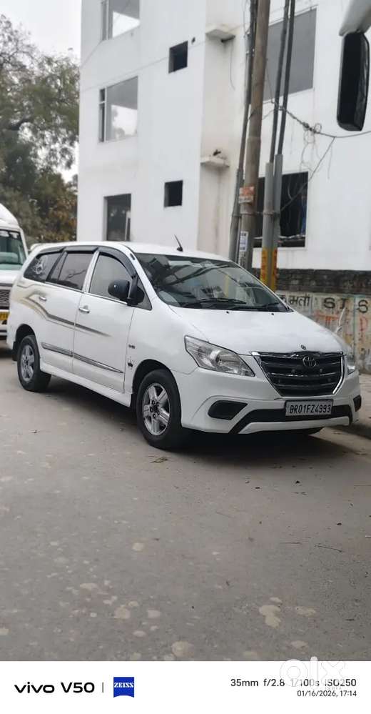 Toyota Innova 2008 Diesel Well Maintained