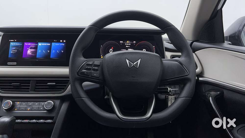 Mahindra Xuv700 2.2 Ax 5 Diesel At 7 Str, 2023, Diesel