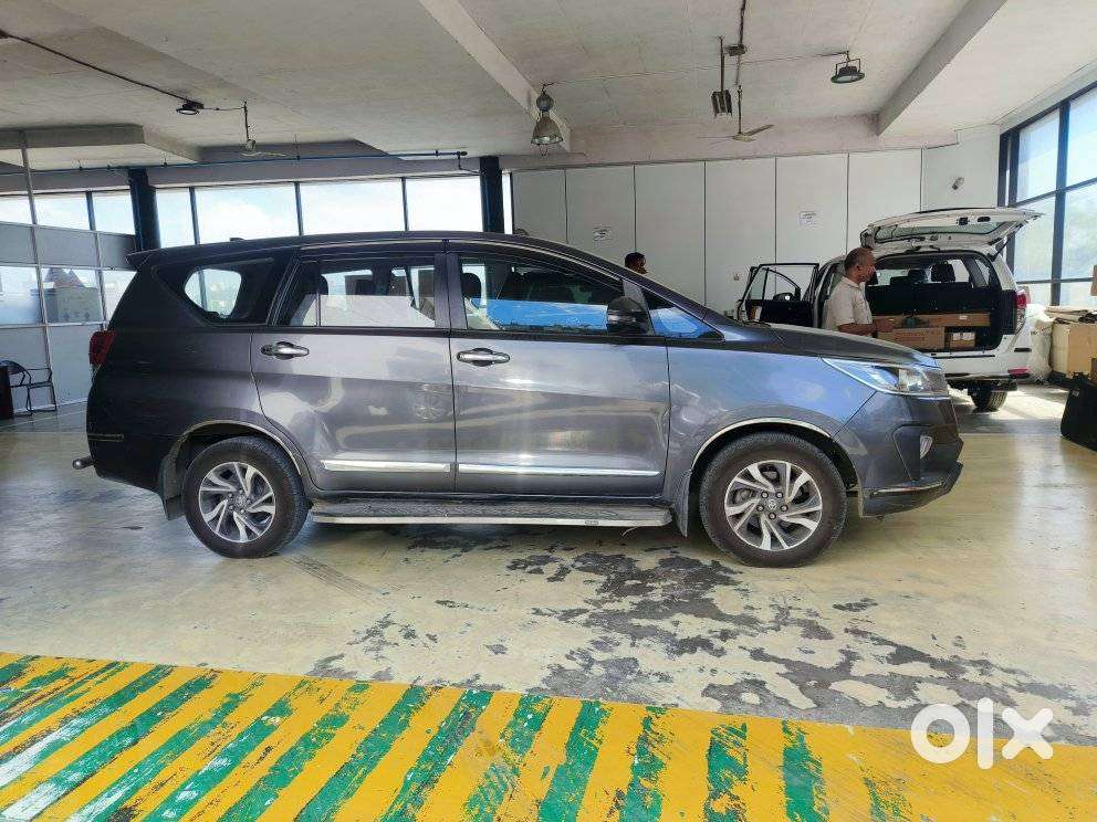 Toyota Innova Crysta 2.4 G Mt, 2021, Diesel