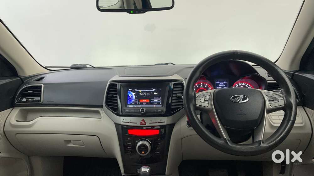 Mahindra Xuv300 1.2 W8 (o) Amt Petrol, 2022, Petrol