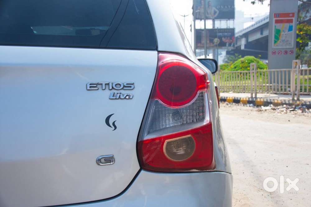 Toyota Etios Liva 2011-2012 G, 2011, Petrol