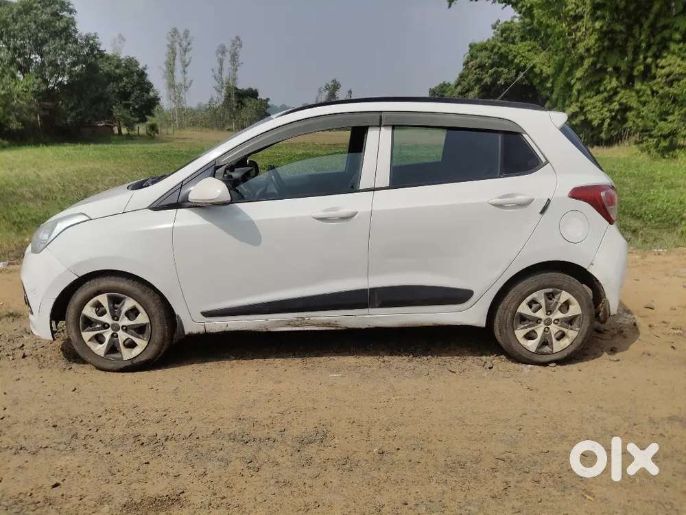 Hyundai Grand I10 2015 Car