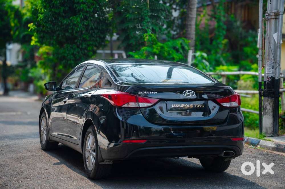 Hyundai Elantra 1.6 S, 2015, Petrol